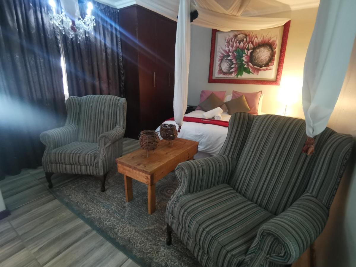 Sun Deck Lodge Хартбееспоорт Екстериор снимка