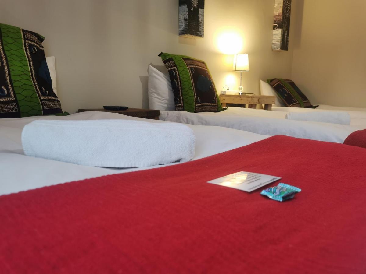 Sun Deck Lodge Хартбееспоорт Екстериор снимка